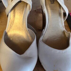 Charlotte Russe size 8 white platform heels